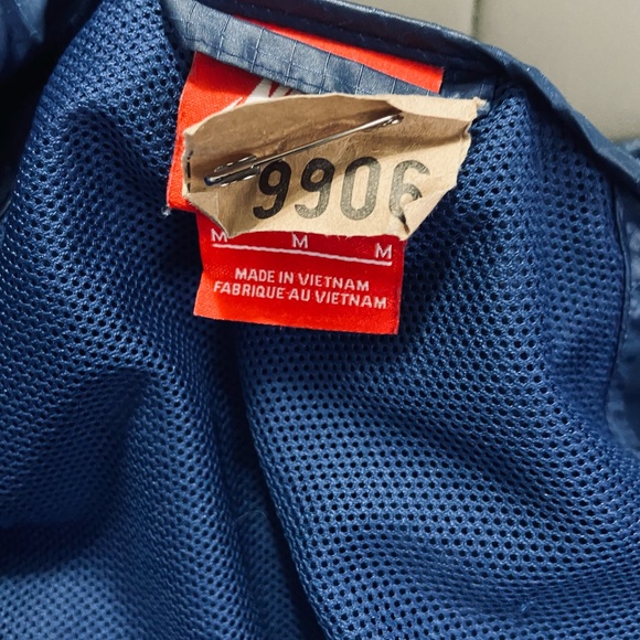 BNWOT MEN NIKE VINTAGE 'OLD SCHOOL' POLYESTER FULL ZIP JACKET NAVY US MEDIUM (M) - Picture 10 of 14